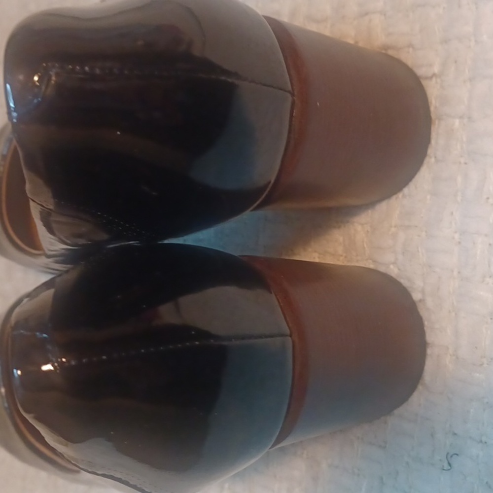 Clarks Black Patent Tarah Sofia  Leather Heels - Picture 5 of 9
